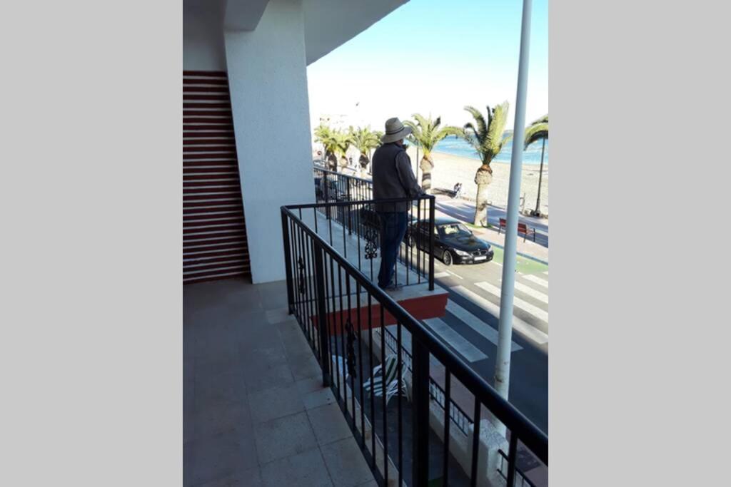 Piso En Primera Linea Con Wifi Y Vistas Al Mar Lo Pagan Exterior photo